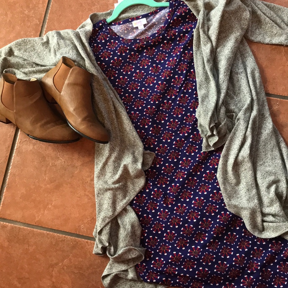 Julia XS- Lularoe